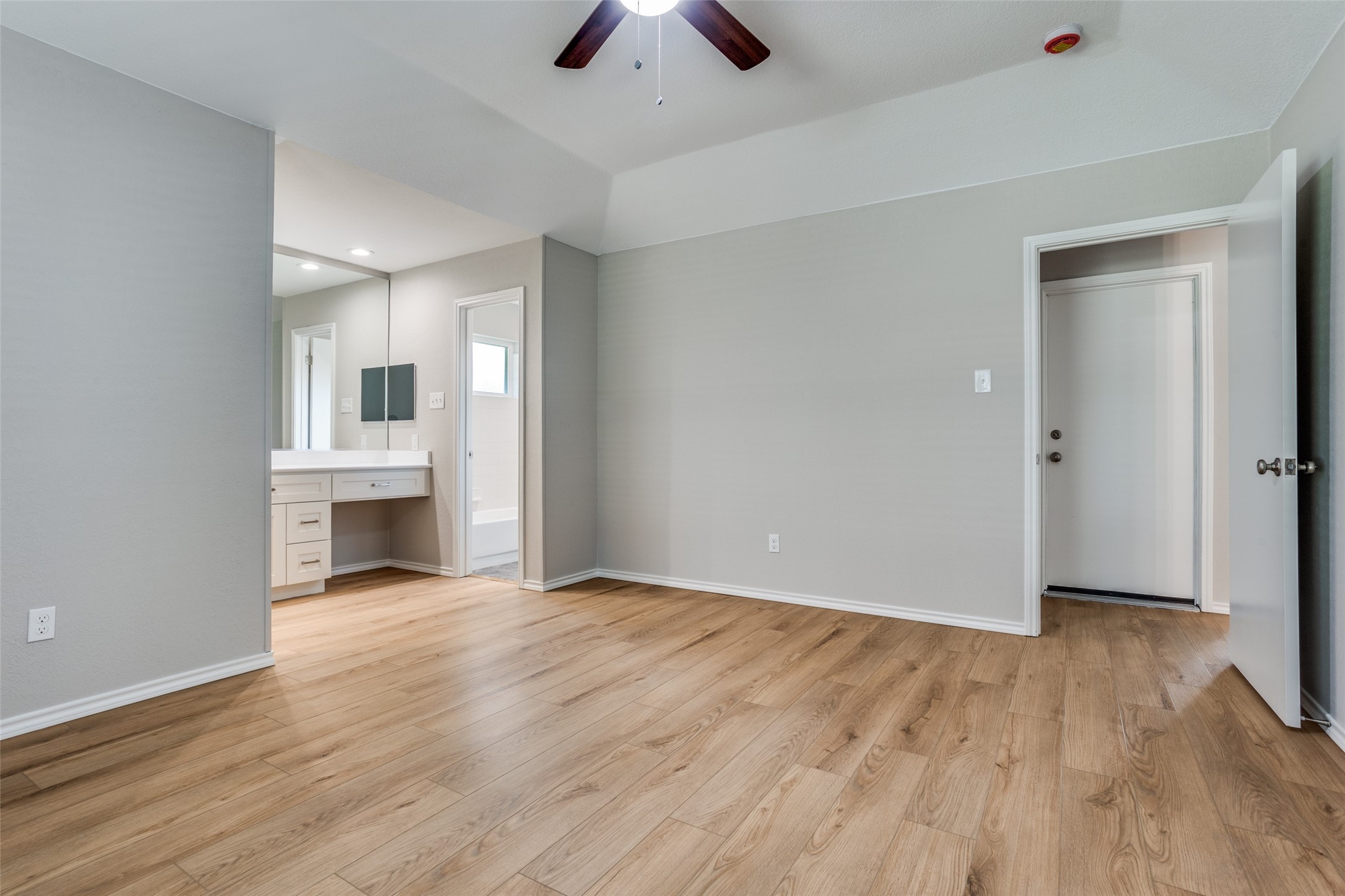 1016 Ledgemont Drive Plano TX 75025