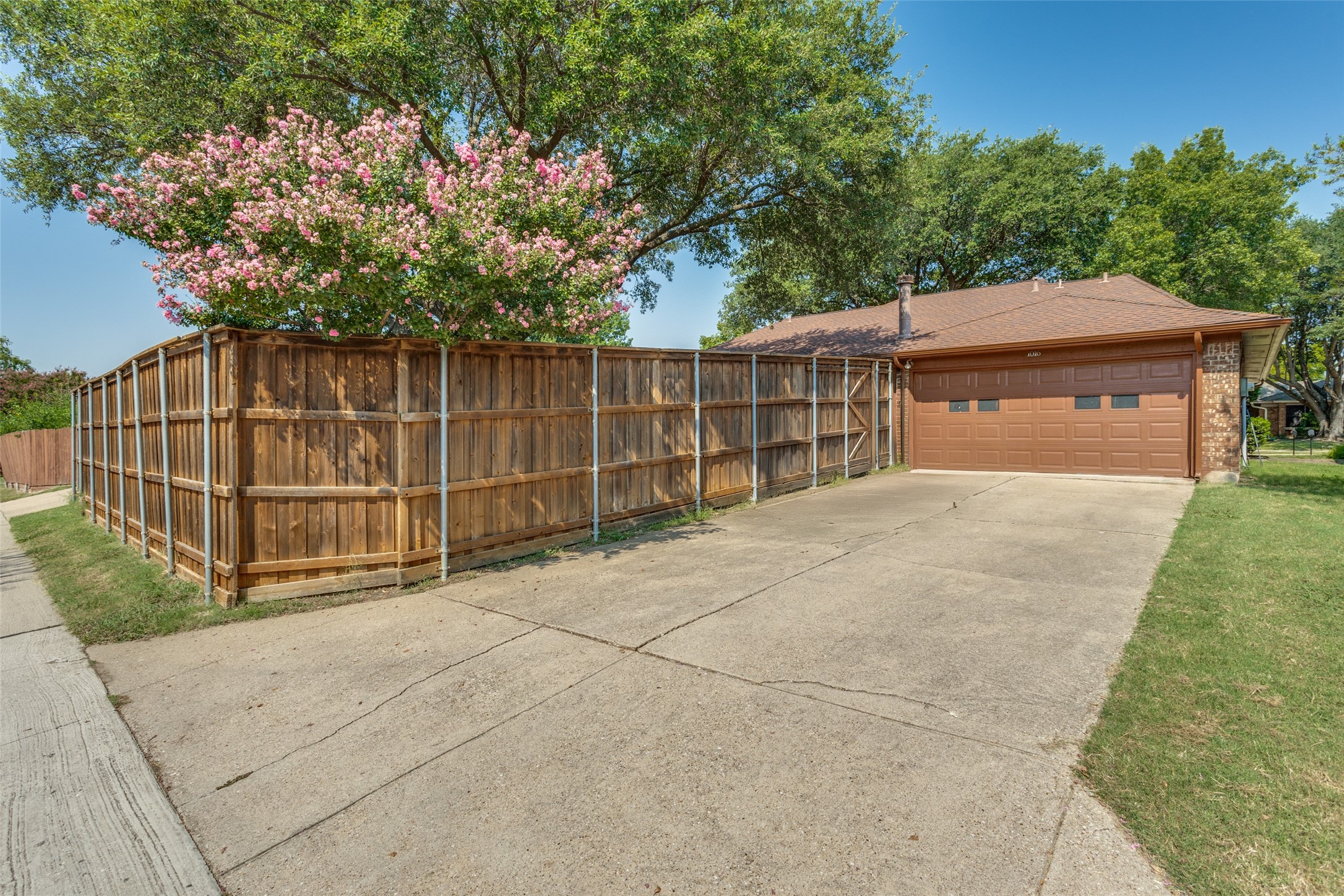 1016 Ledgemont Drive Plano TX 75025