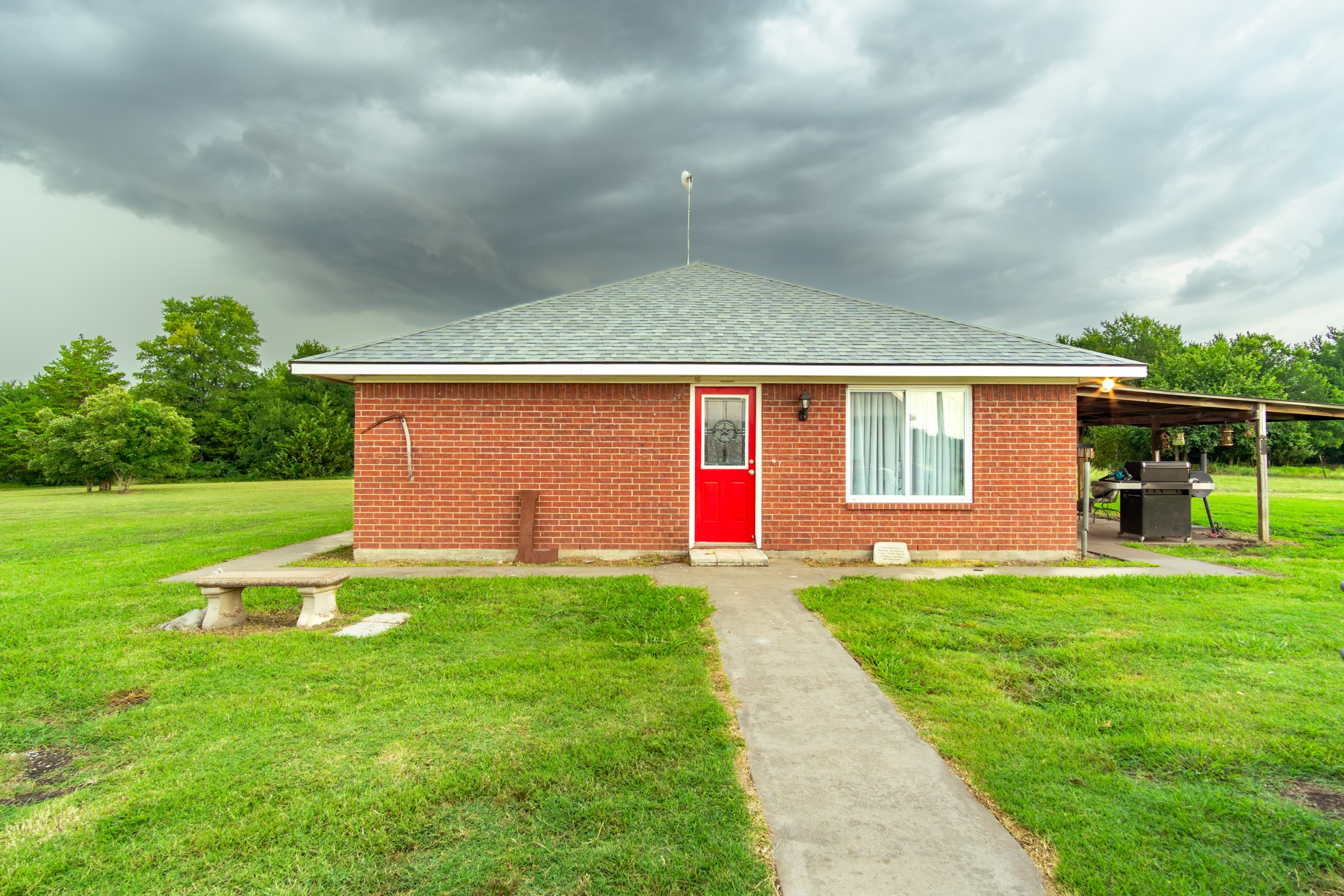 7939 S State Highway 78 Leonard TX 75452