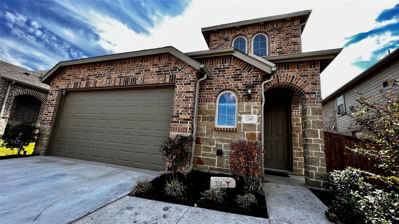 1300 Friesian Lane Aubrey TX 76227