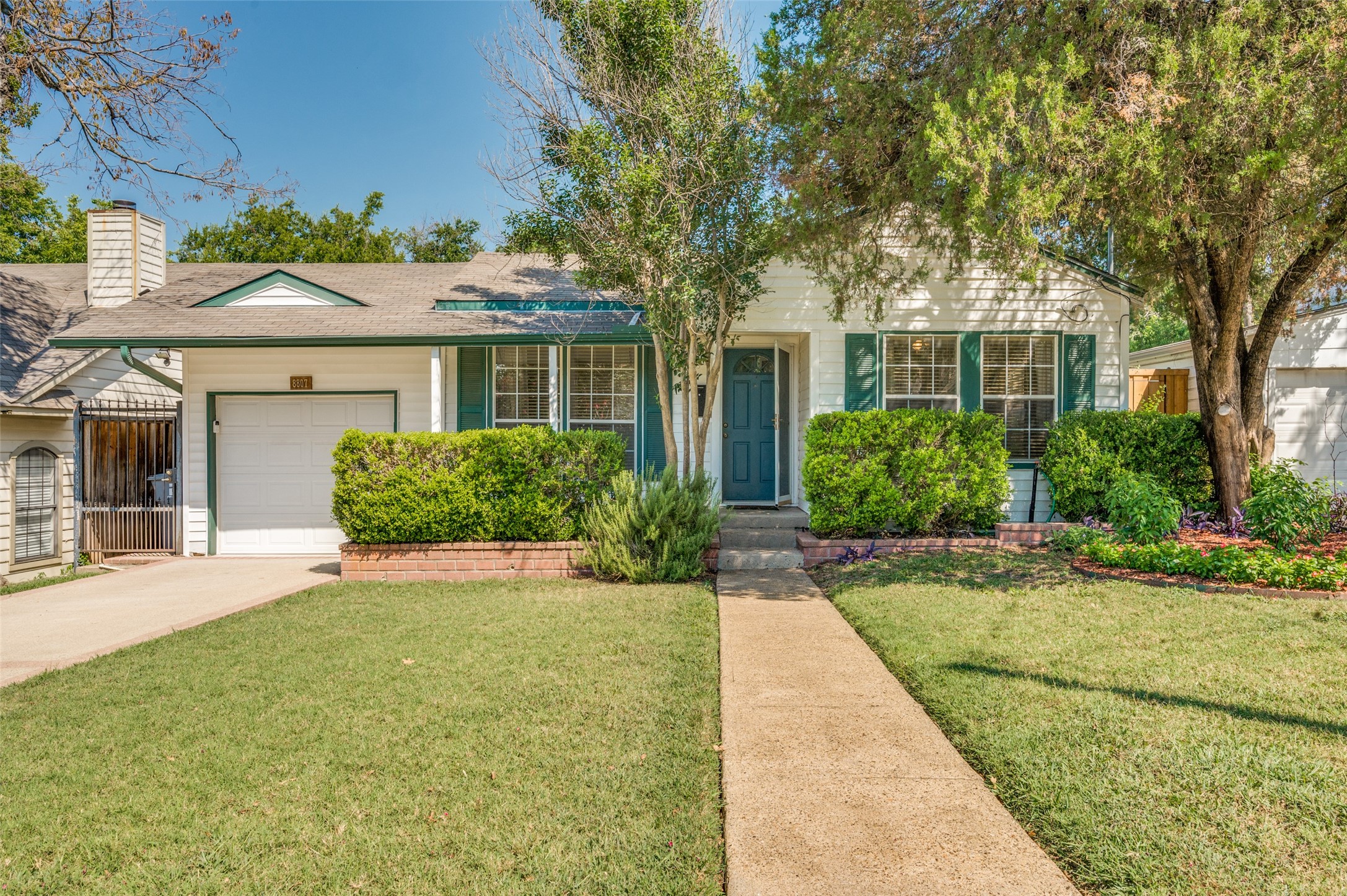 8807 Daytonia Avenue Dallas TX 75218