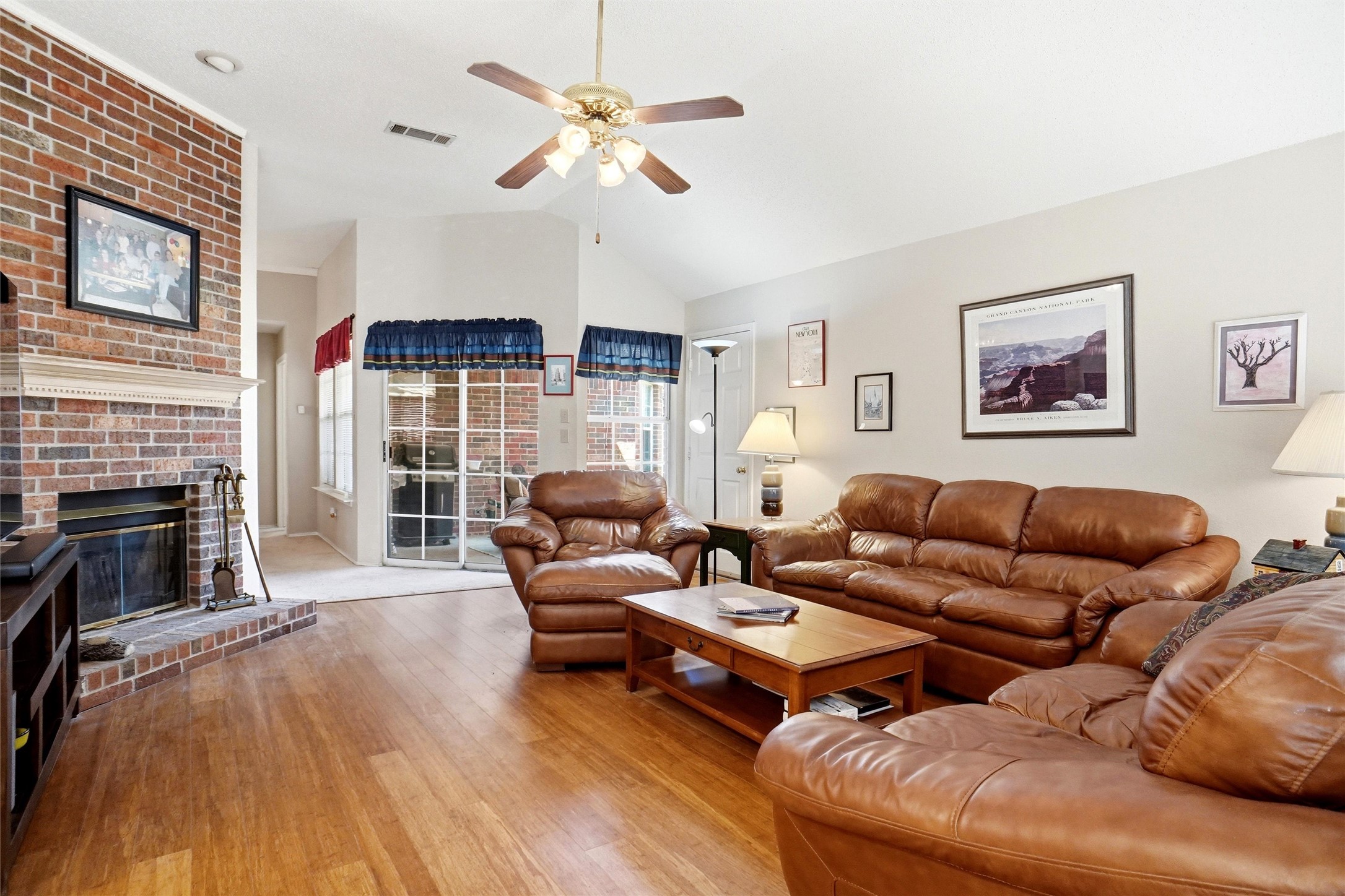 1704 Shadow Creek Mesquite TX 75181