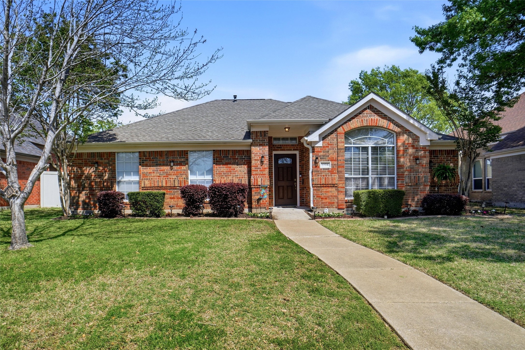 1704 Shadow Creek Mesquite TX 75181