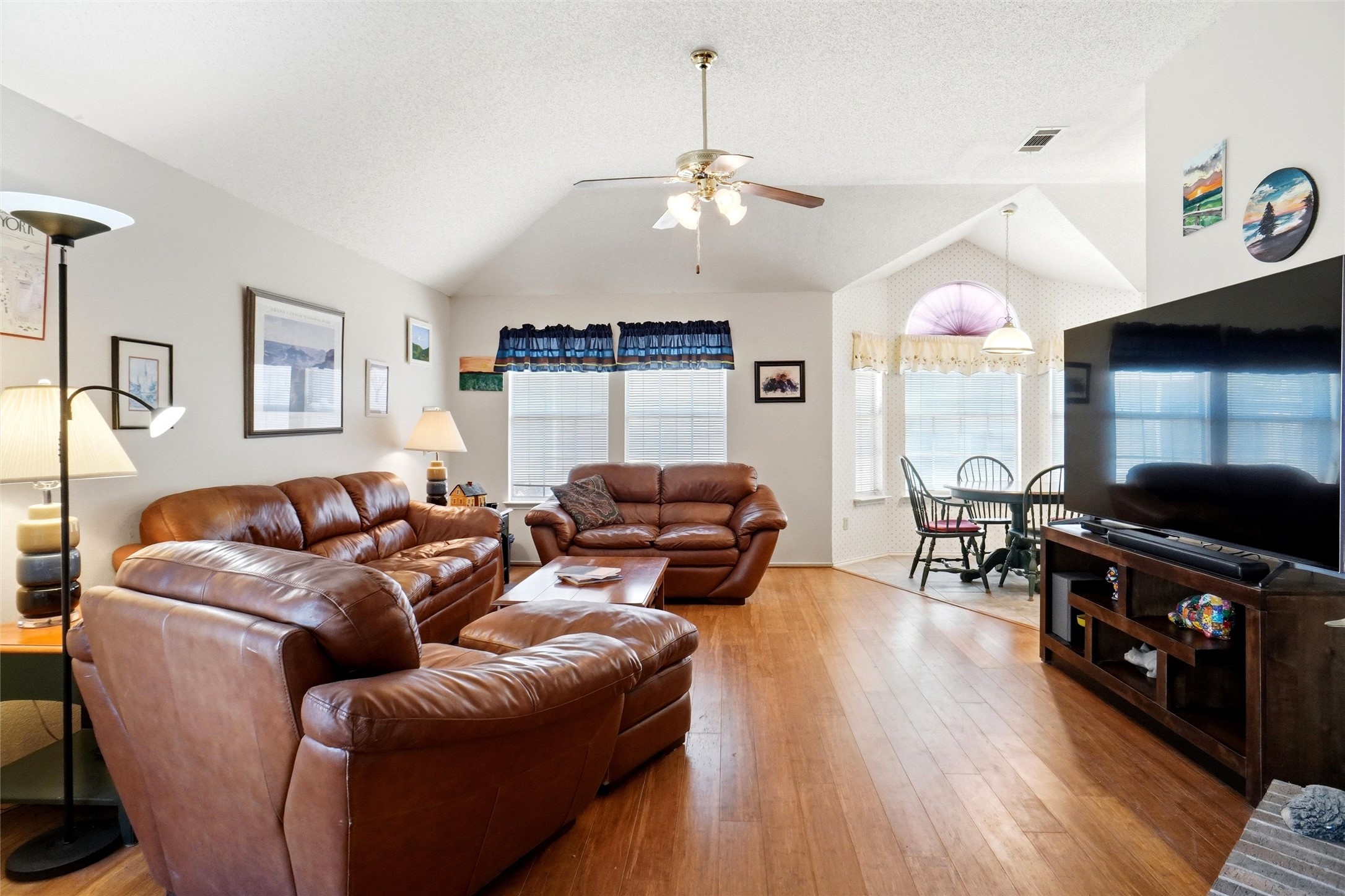 1704 Shadow Creek Mesquite TX 75181