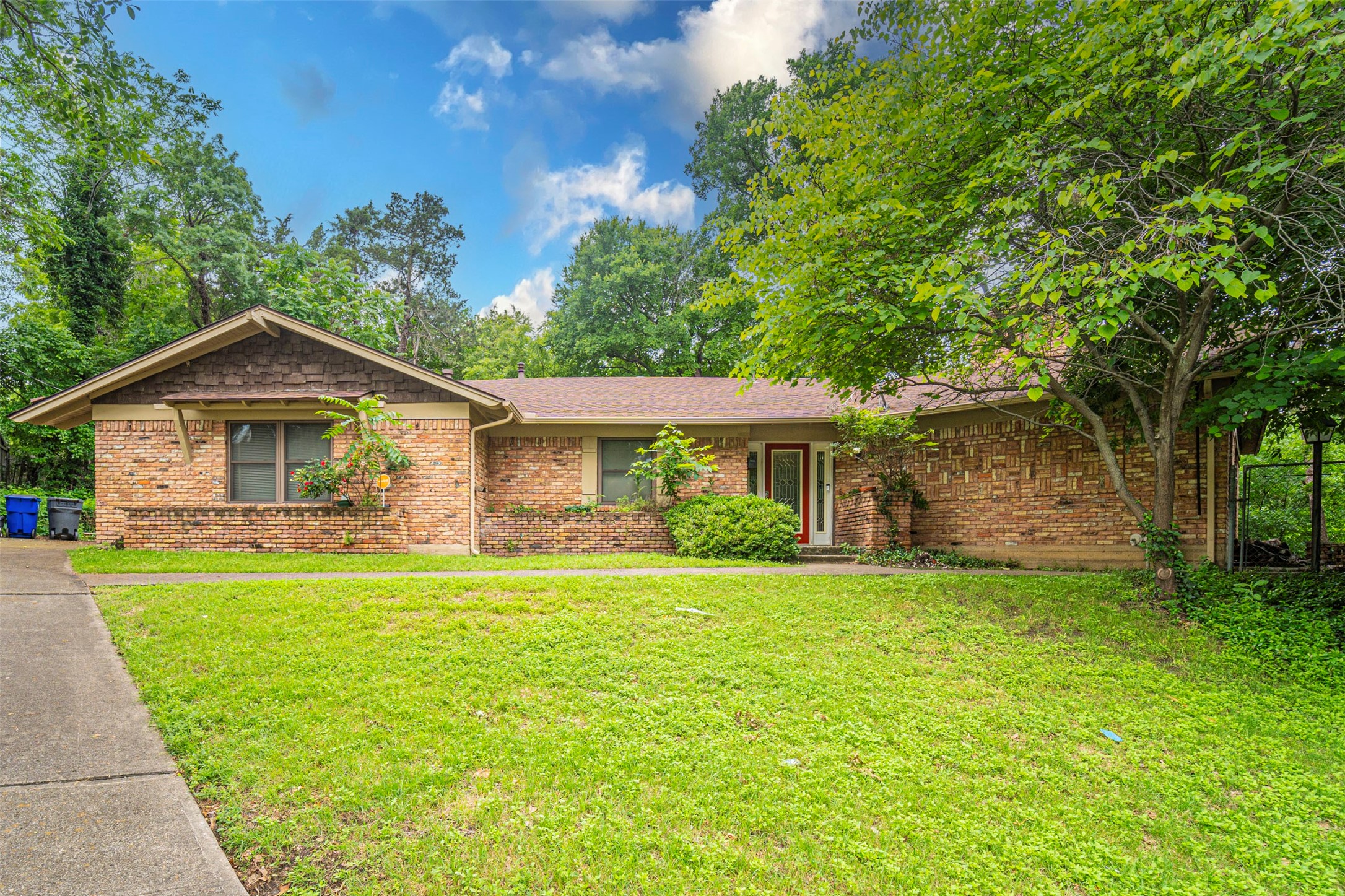 3648 Holliday Court Dallas TX 75224