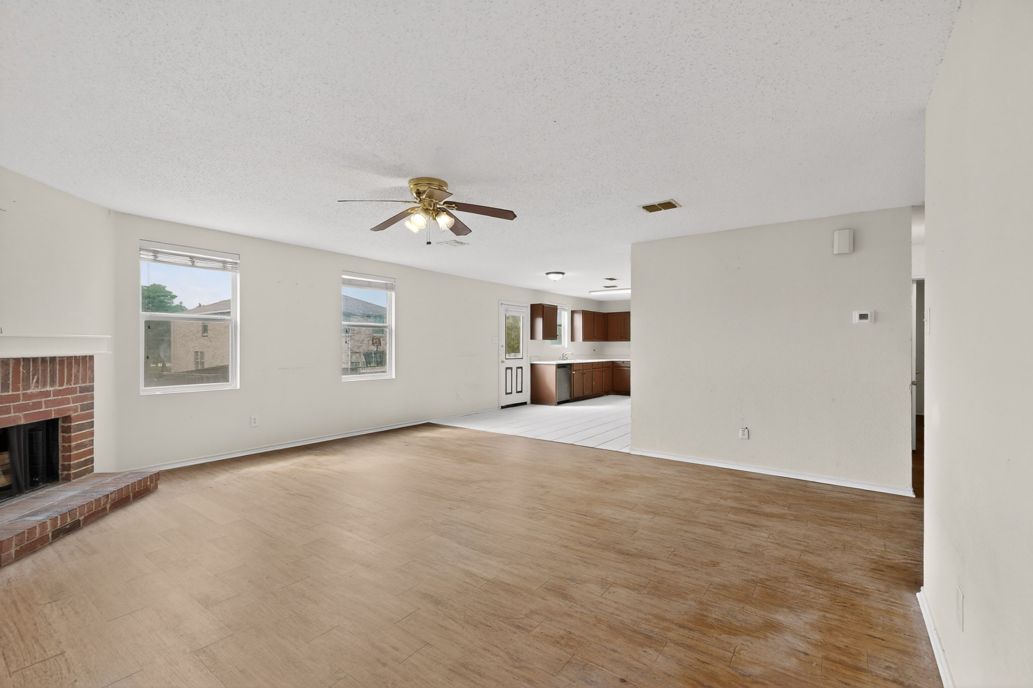 602 Flooded Gum Street Arlington TX 76002