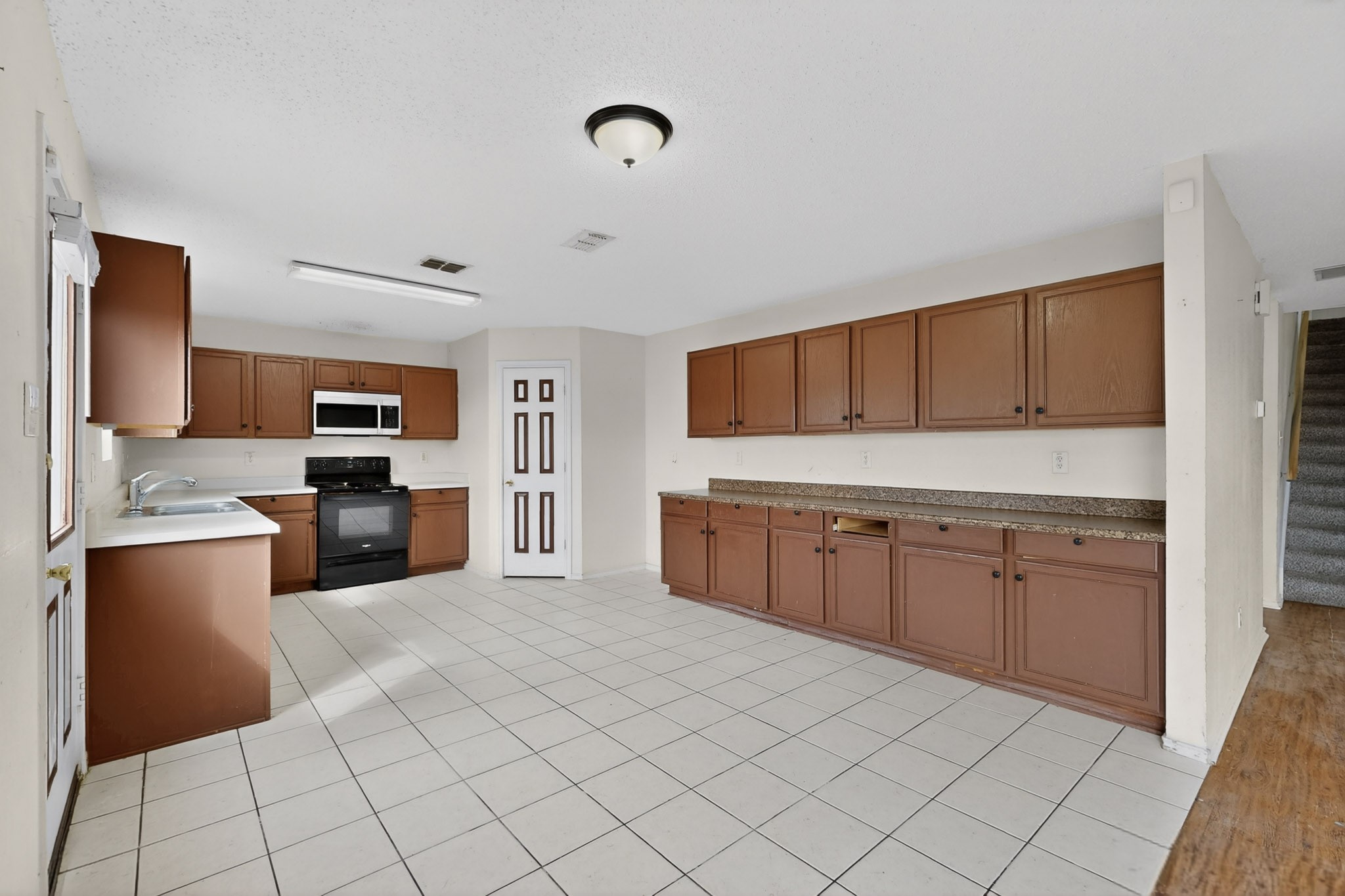 602 Flooded Gum Street Arlington TX 76002