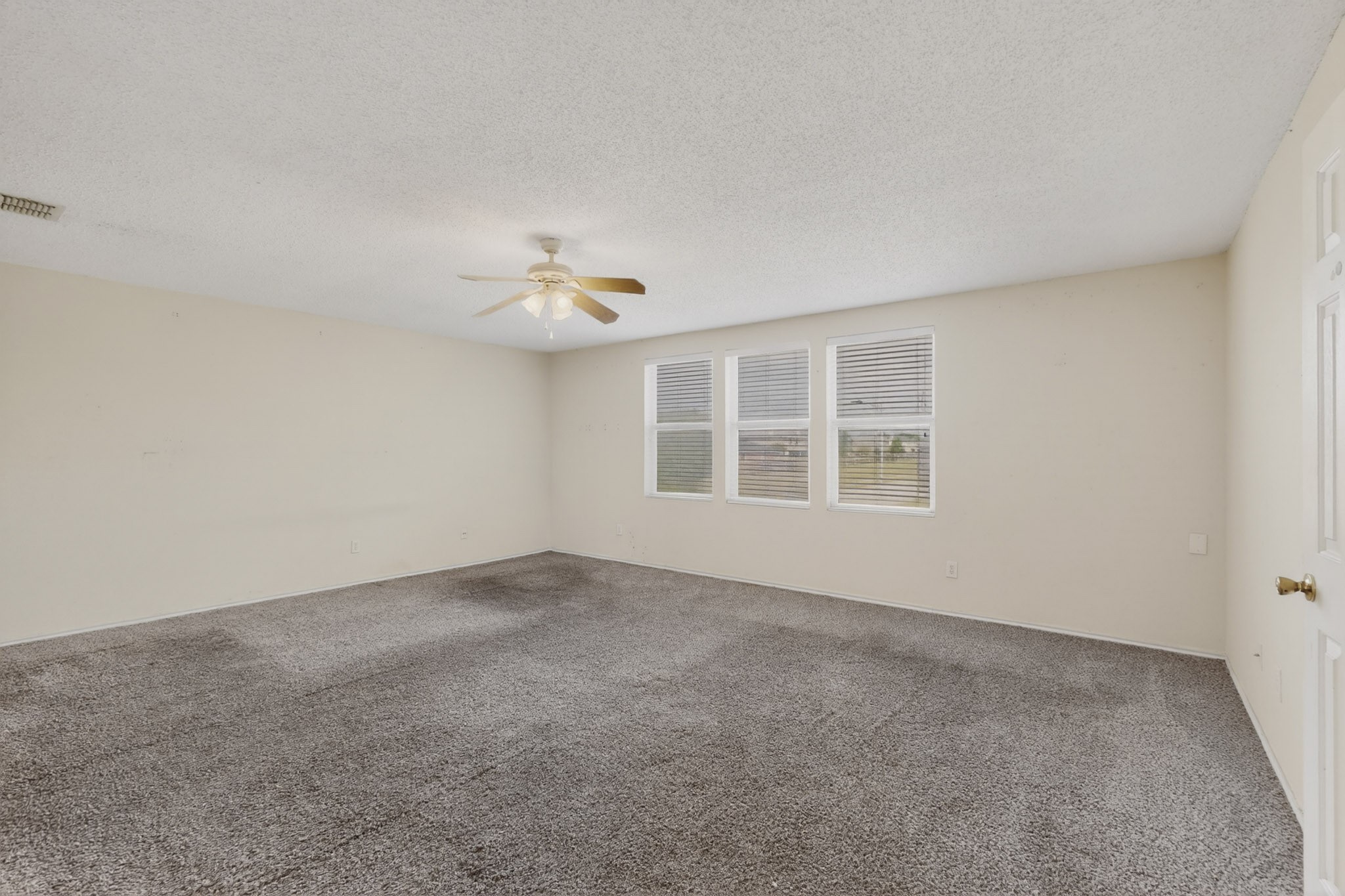 602 Flooded Gum Street Arlington TX 76002