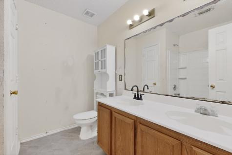 602 Flooded Gum Street Arlington TX 76002