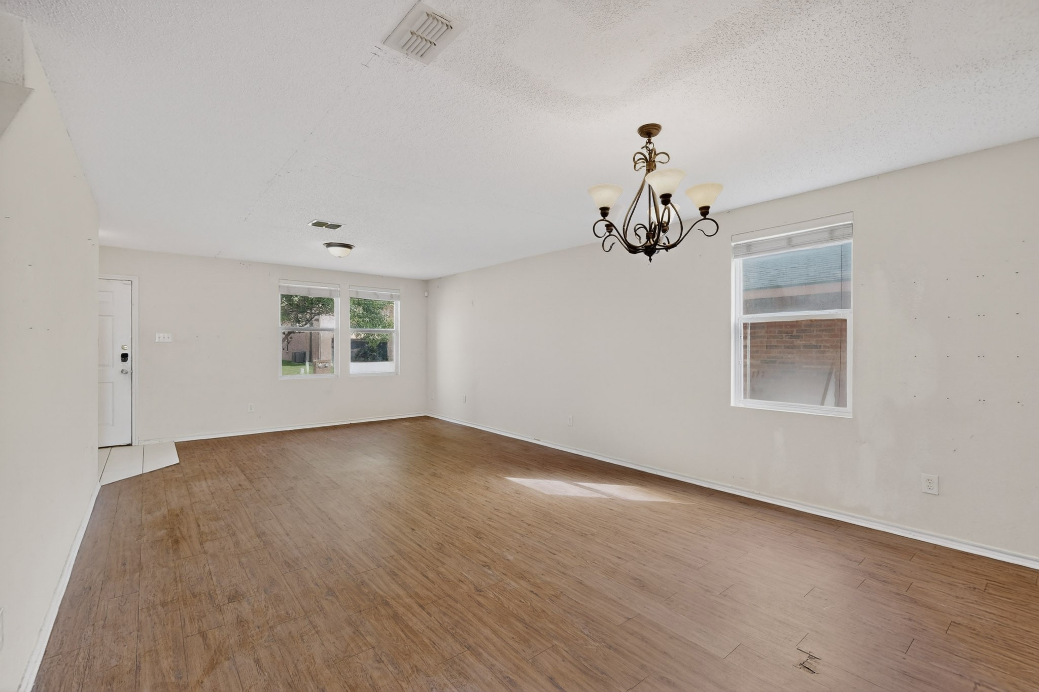 602 Flooded Gum Street Arlington TX 76002