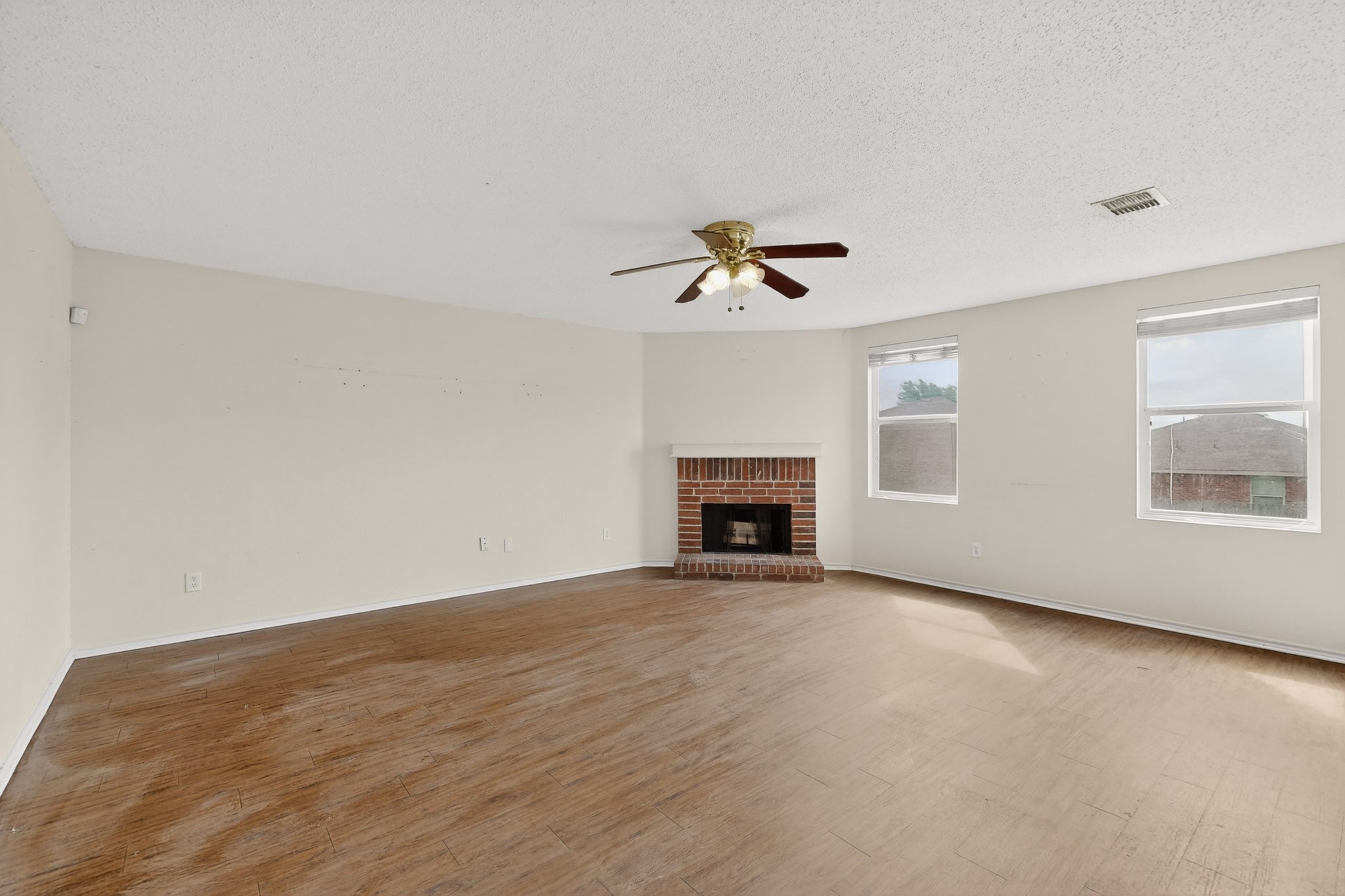602 Flooded Gum Street Arlington TX 76002