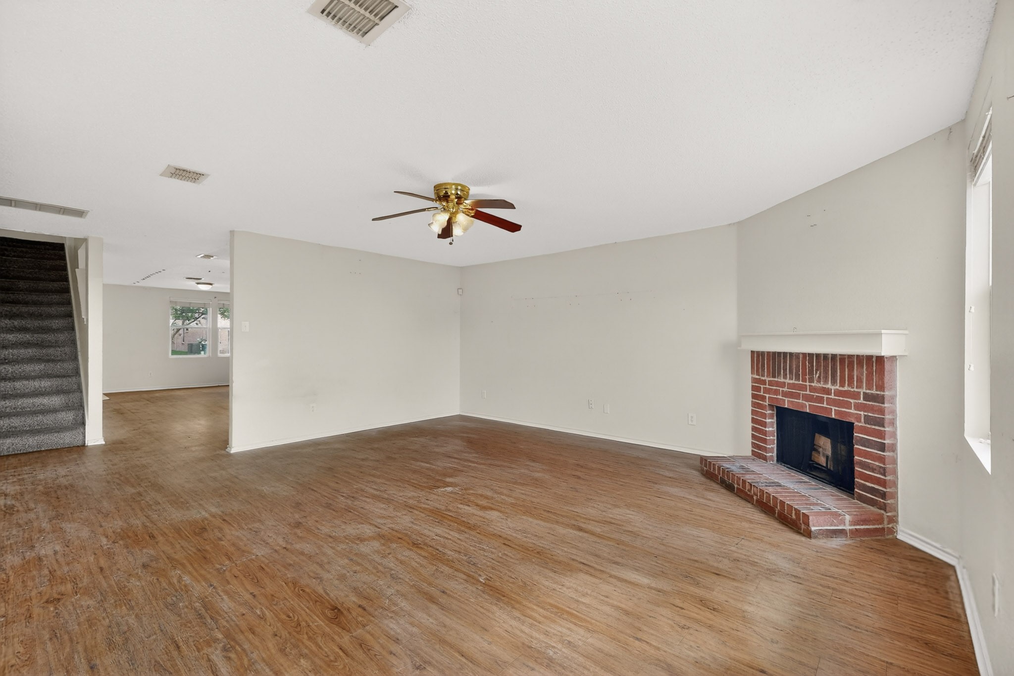 602 Flooded Gum Street Arlington TX 76002