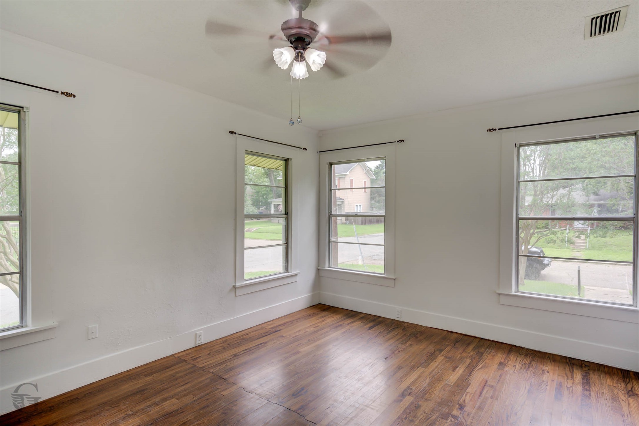 859 Linden Street Shreveport LA 71104