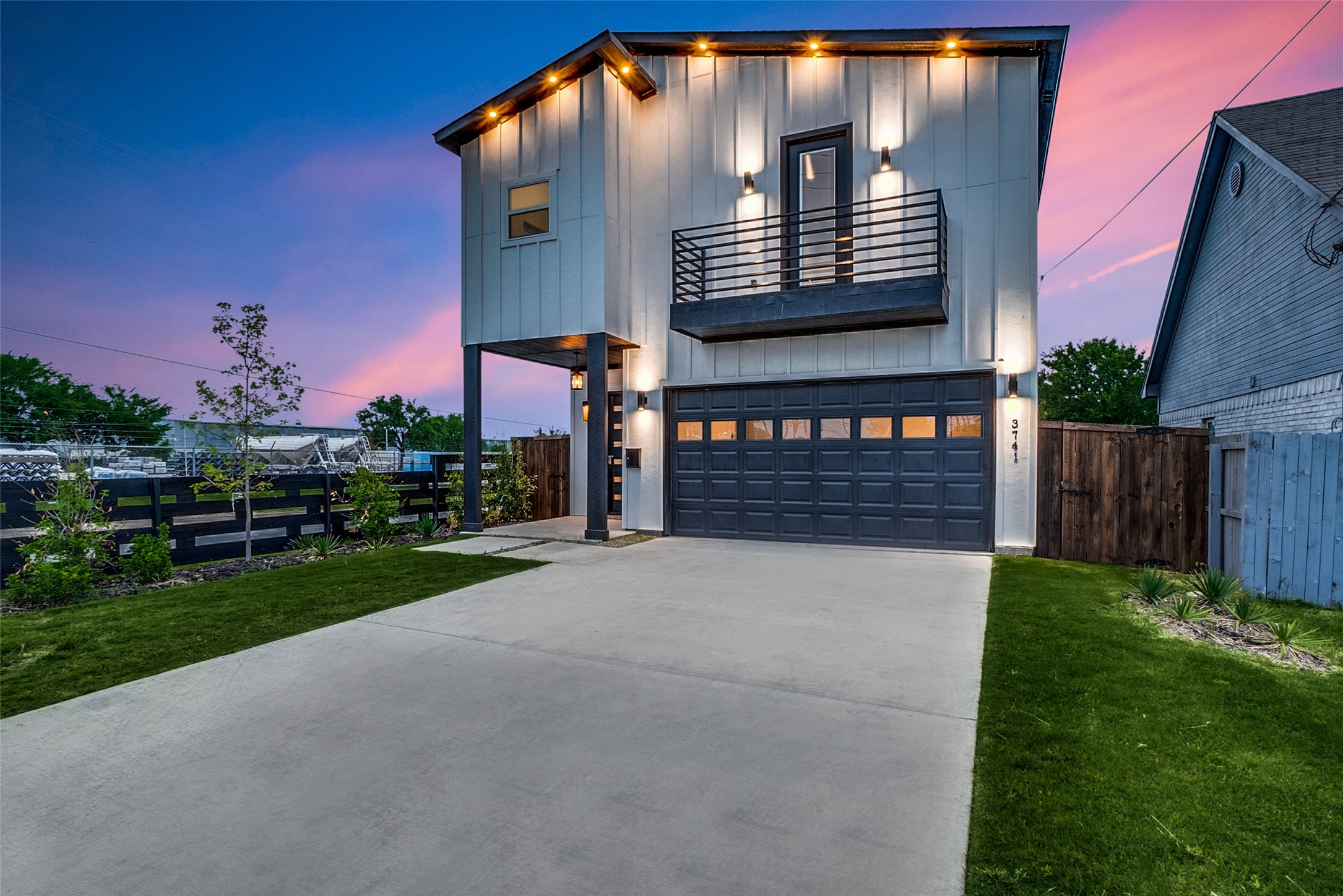 3741 Toronto Street Dallas TX 75212