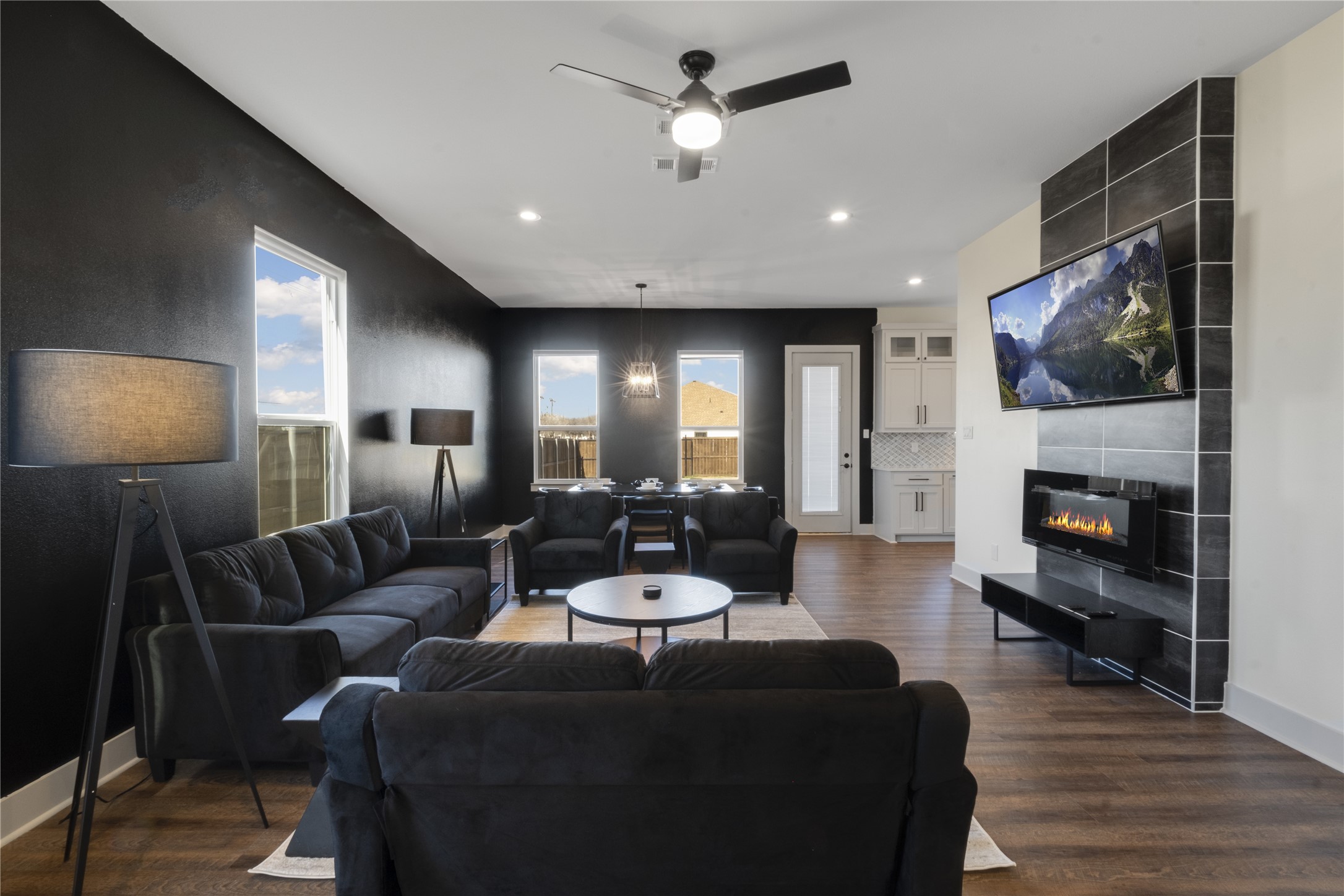 3741 Toronto Street Dallas TX 75212