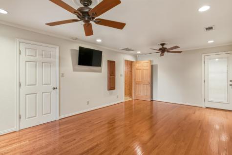 904 County Road 3341 Paradise TX 76073