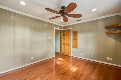 904 County Road 3341 Paradise TX 76073