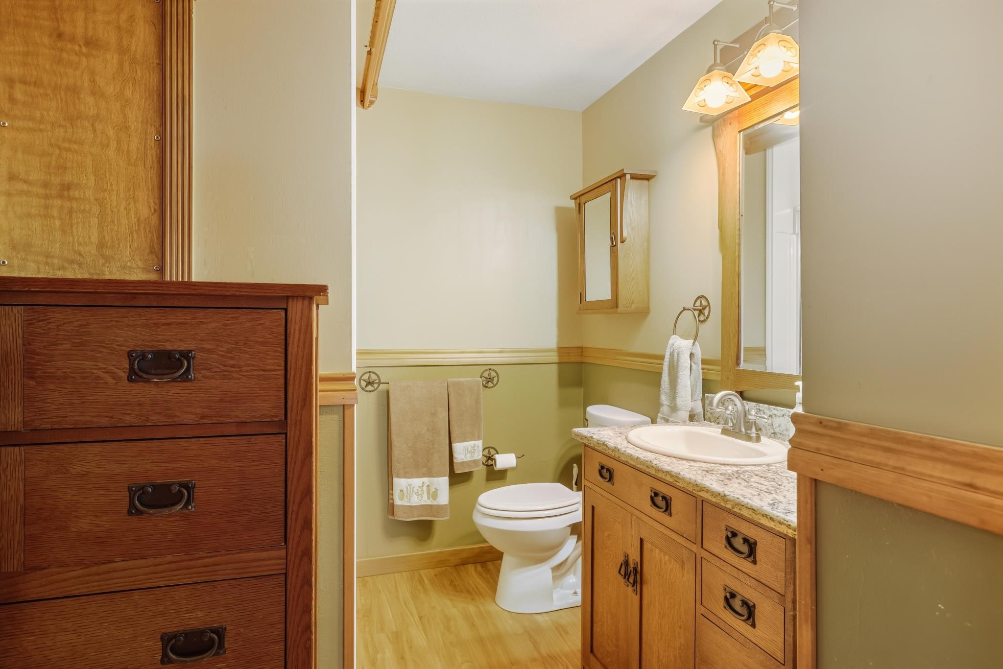 904 County Road 3341 Paradise TX 76073