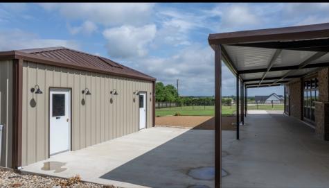 904 County Road 3341 Paradise TX 76073
