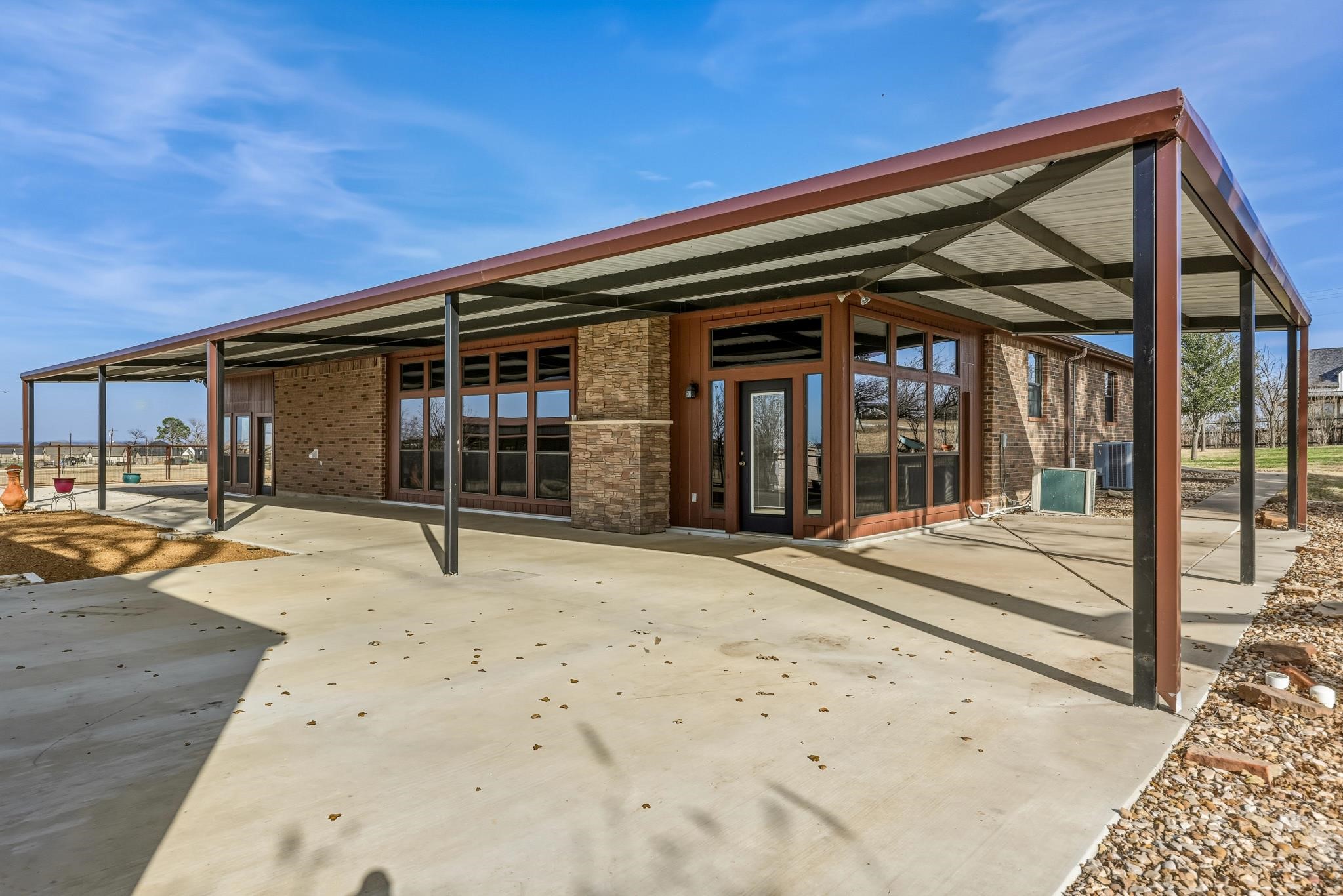 904 County Road 3341 Paradise TX 76073