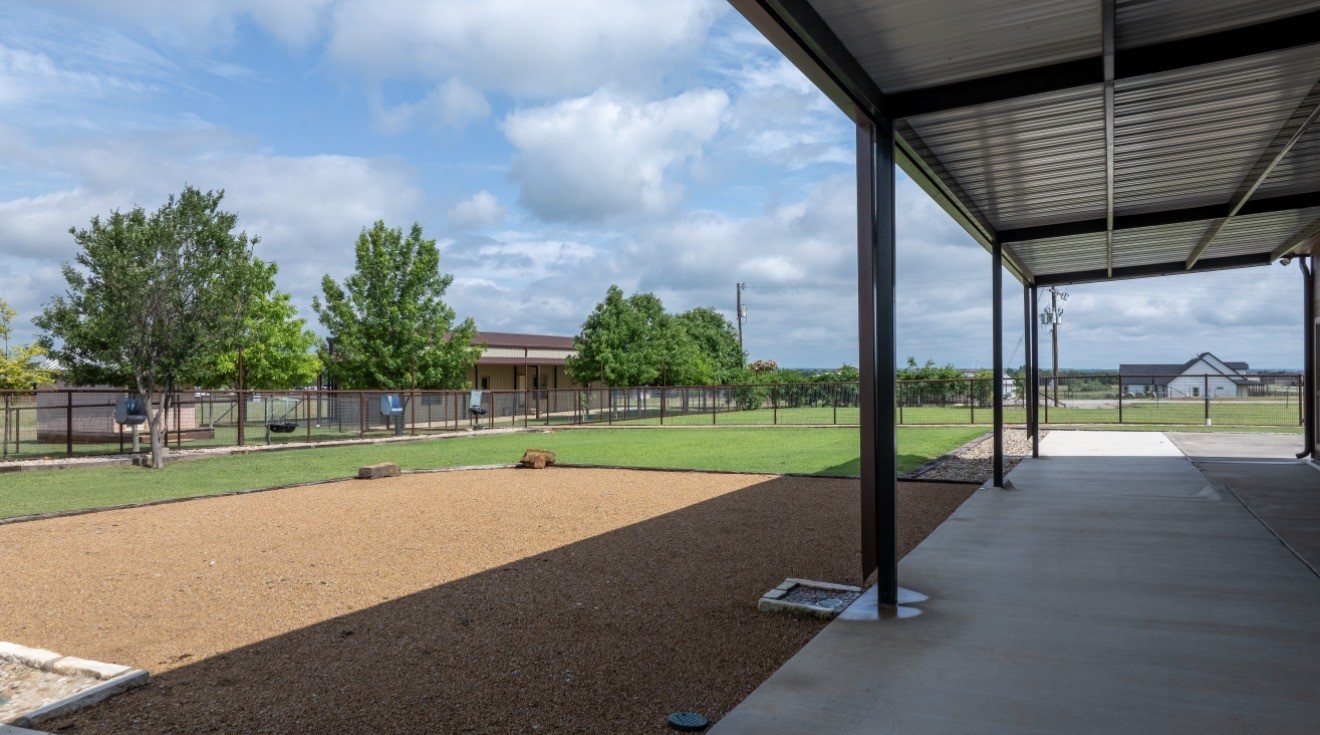 904 County Road 3341 Paradise TX 76073