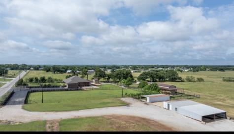 904 County Road 3341 Paradise TX 76073