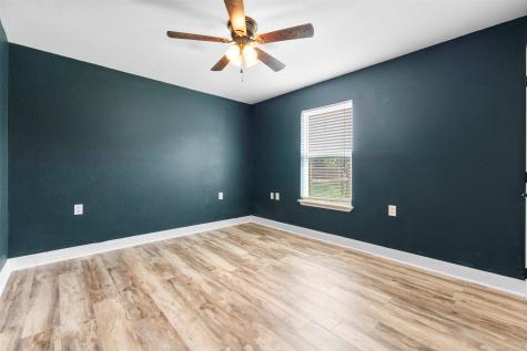 5729 County Road 402 Grandview TX 76050