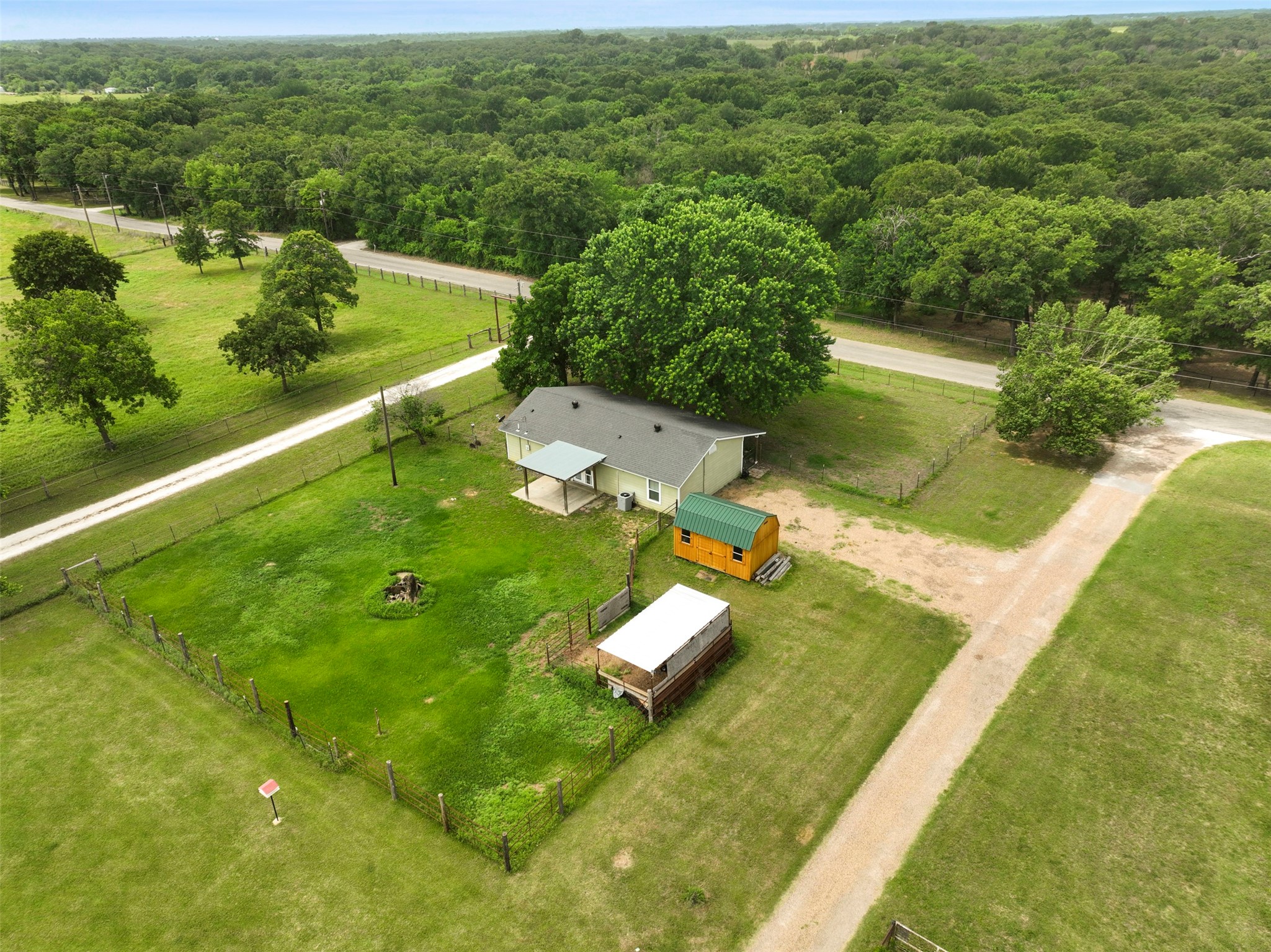 5729 County Road 402 Grandview TX 76050