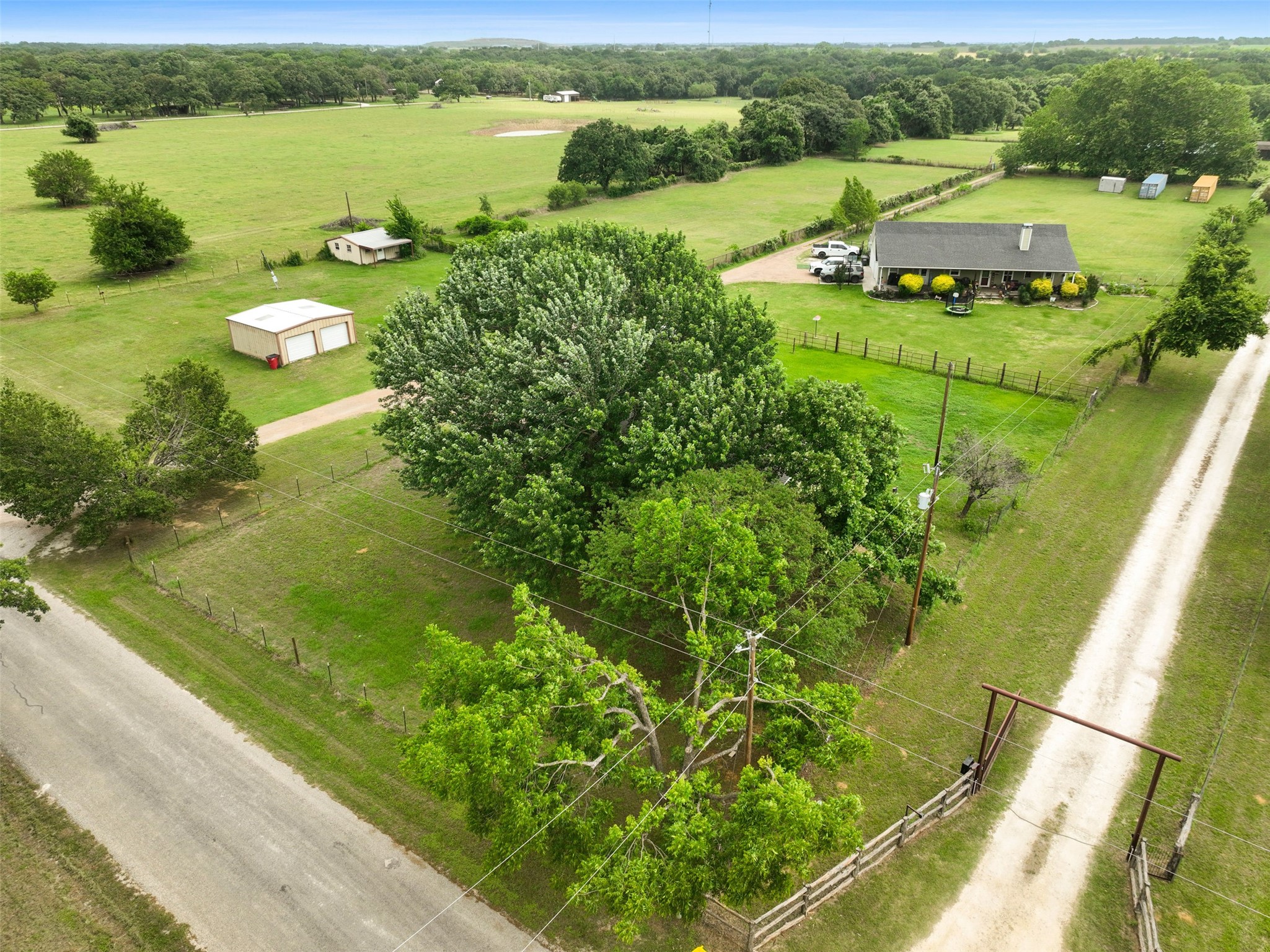 5729 County Road 402 Grandview TX 76050