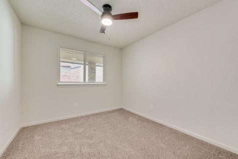 1309 Meandering Way Garland TX 75040