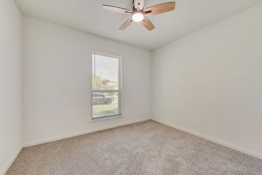 1309 Meandering Way Garland TX 75040