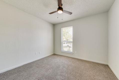 1309 Meandering Way Garland TX 75040