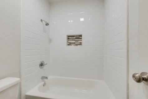1309 Meandering Way Garland TX 75040