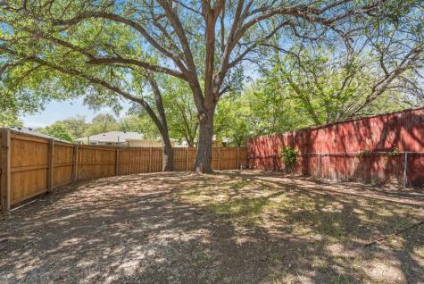 1309 Meandering Way Garland TX 75040