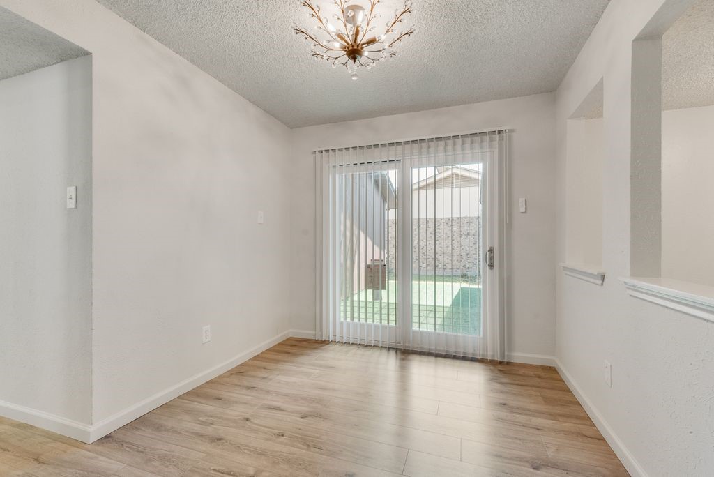 1309 Meandering Way Garland TX 75040