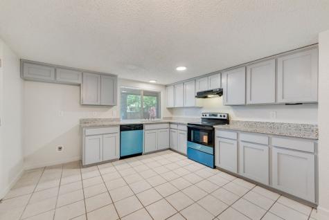 1309 Meandering Way Garland TX 75040