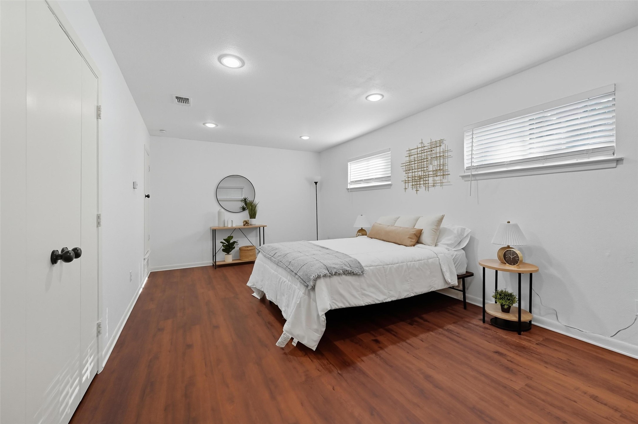 1310 W Cedar Street Arlington TX 76012