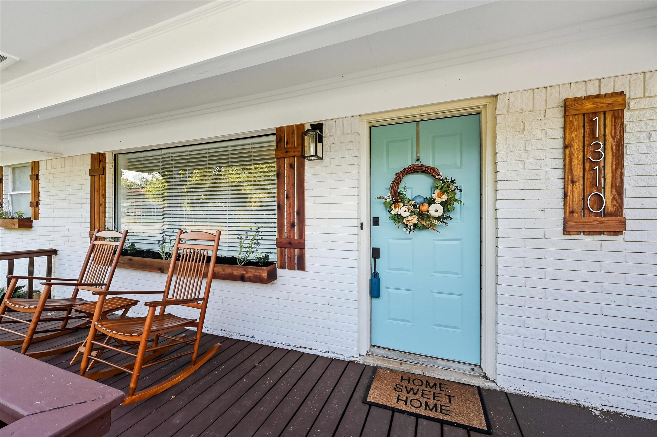 1310 W Cedar Street Arlington TX 76012