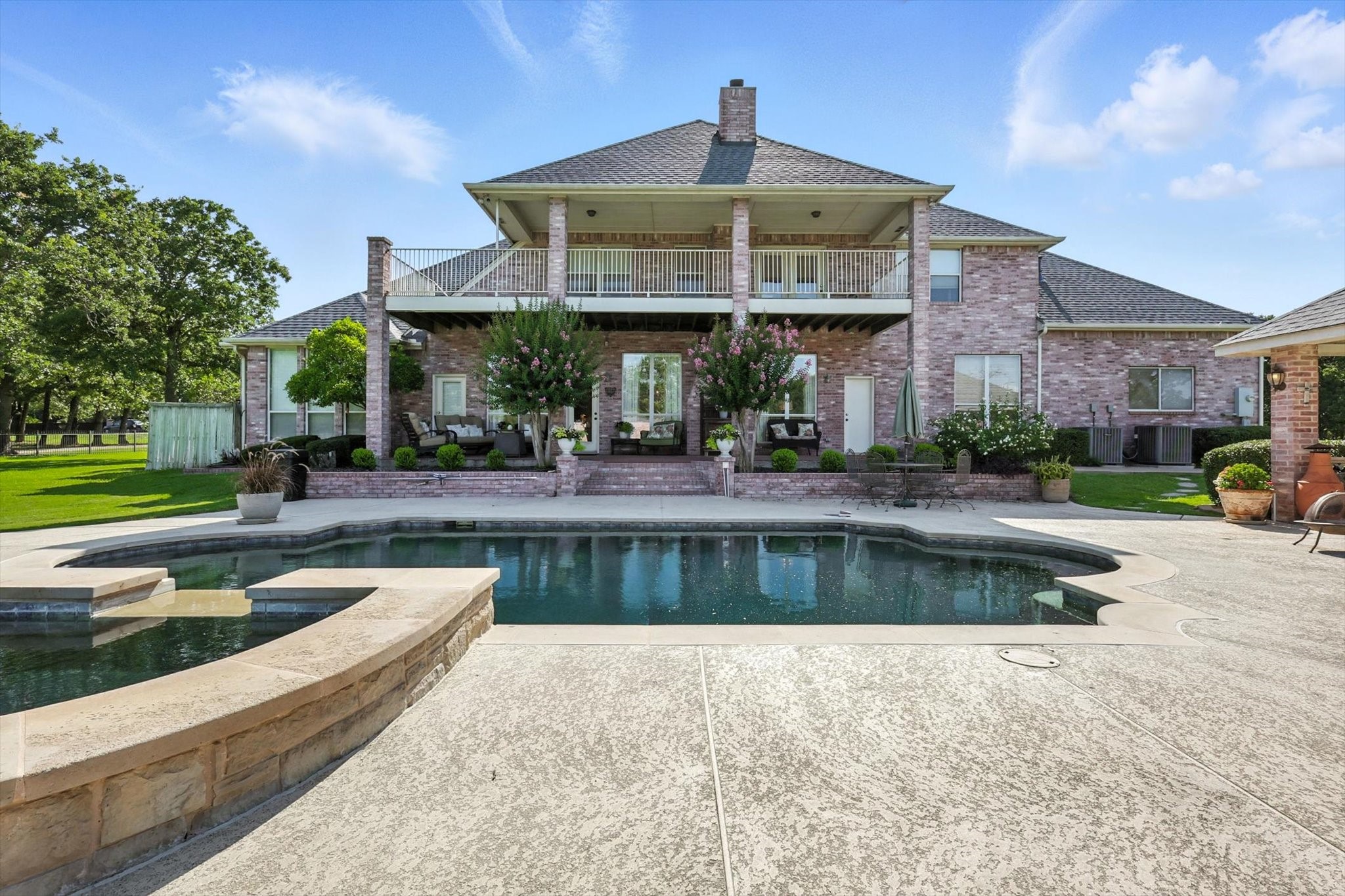 105 Enchanted Court N Burleson TX 76028