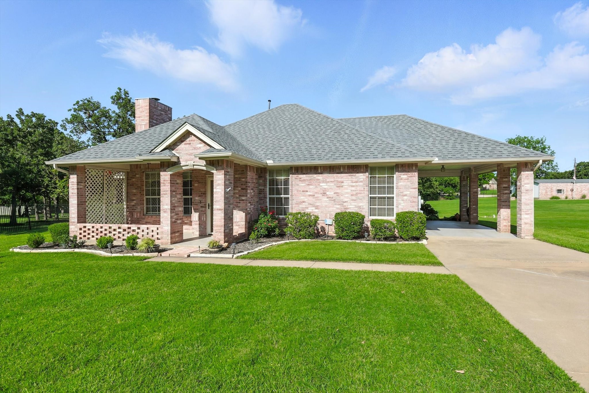 105 Enchanted Court N Burleson TX 76028