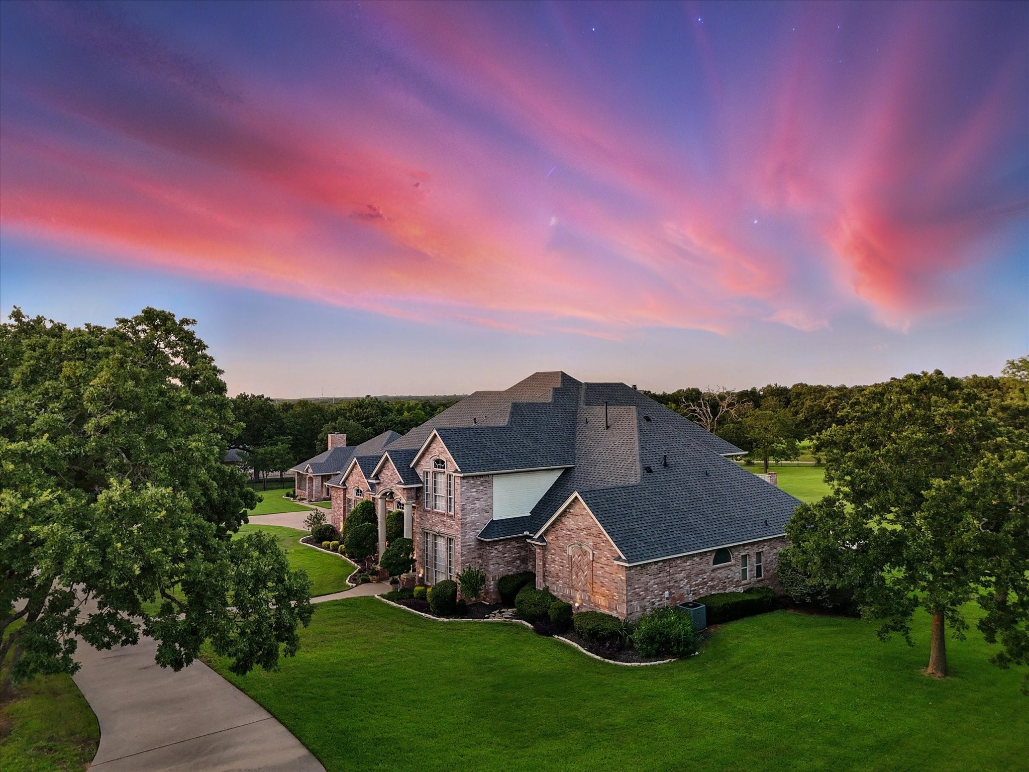 105 Enchanted Court N Burleson TX 76028