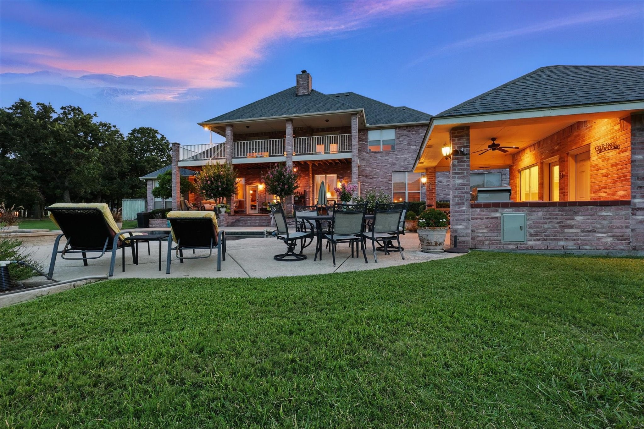 105 Enchanted Court N Burleson TX 76028
