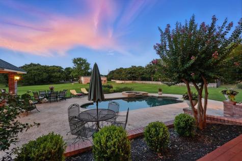 105 Enchanted Court N Burleson TX 76028