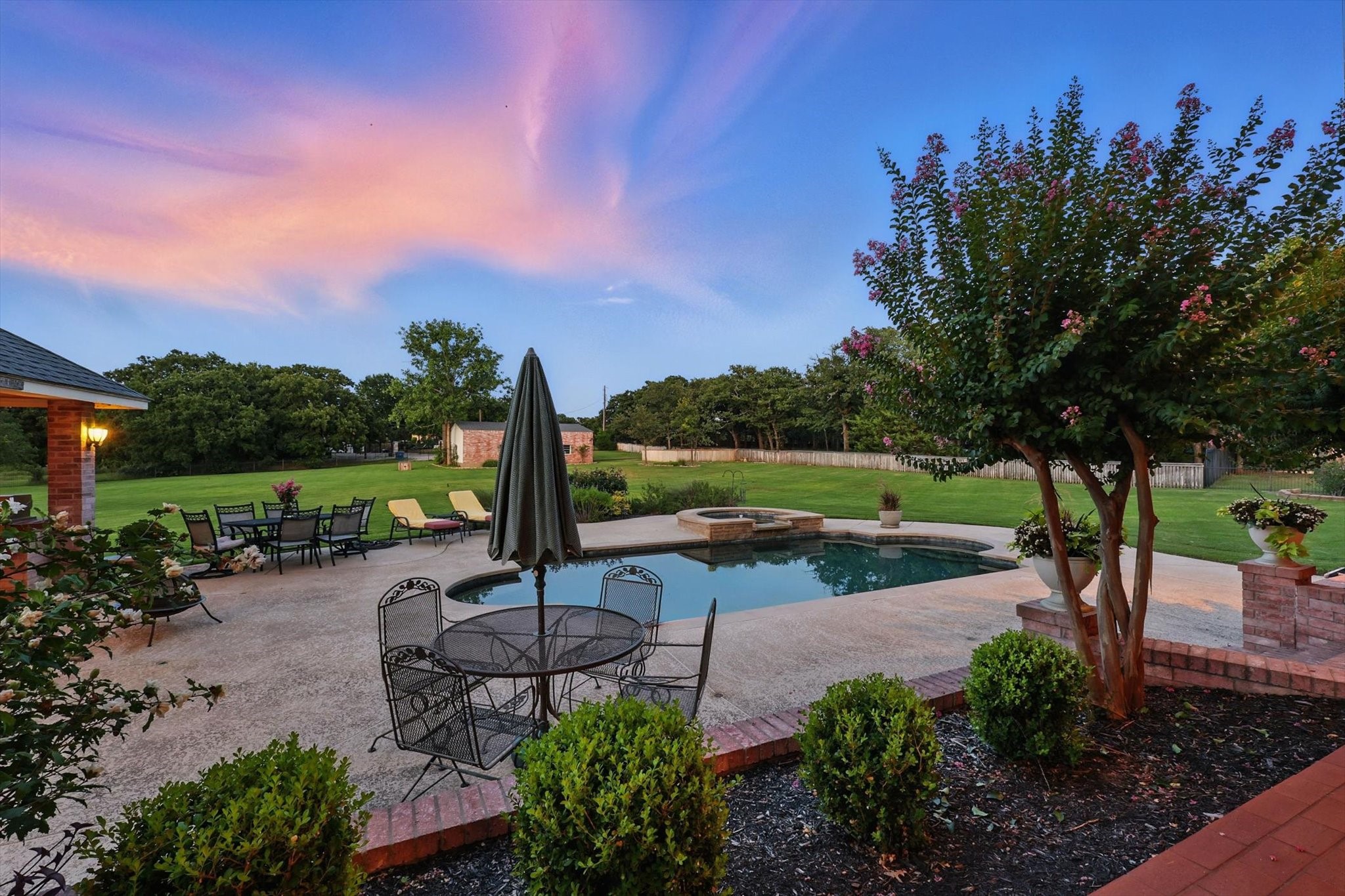 105 Enchanted Court N Burleson TX 76028
