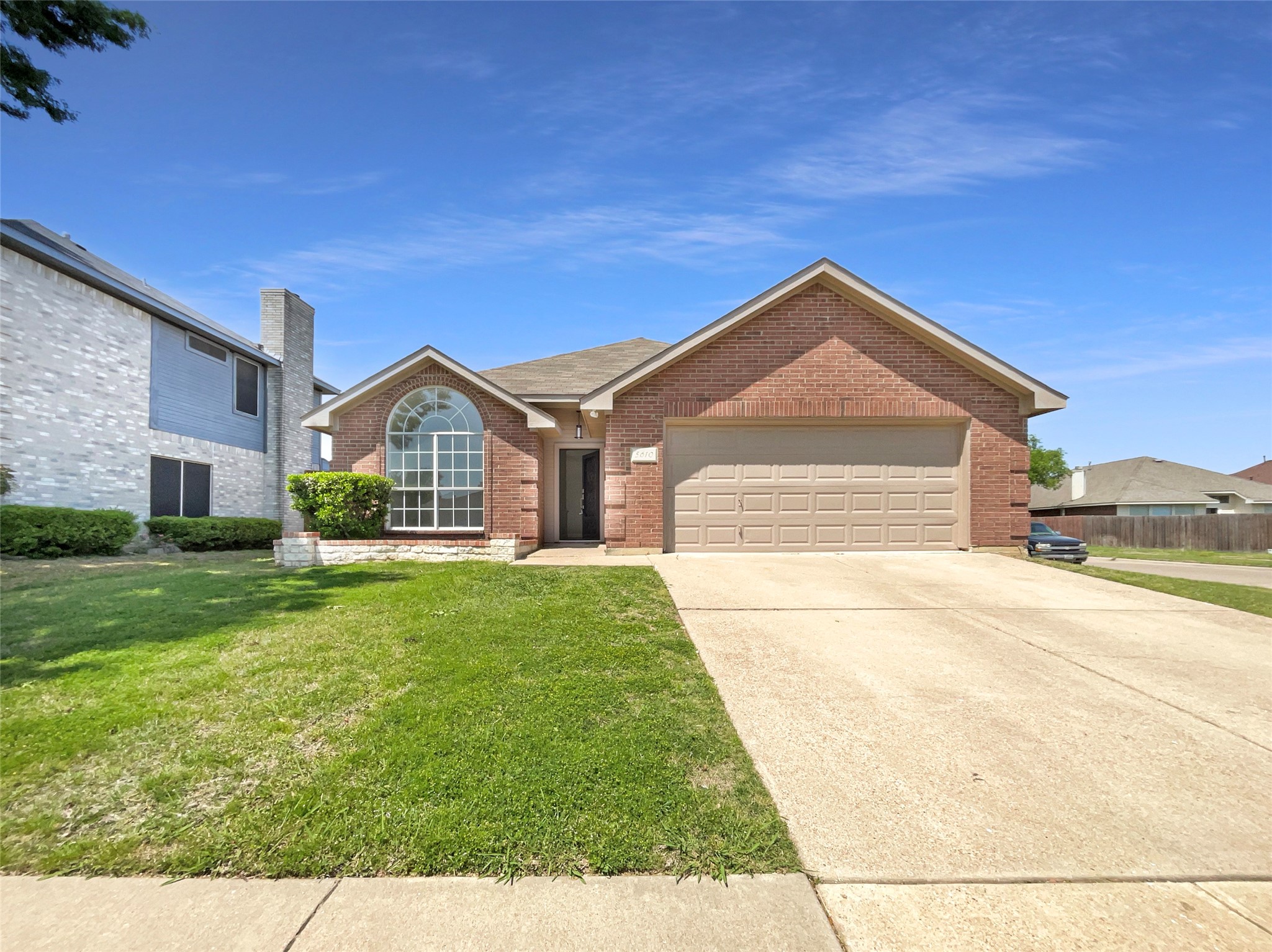 5610 Creekhollow Drive Arlington TX 76018