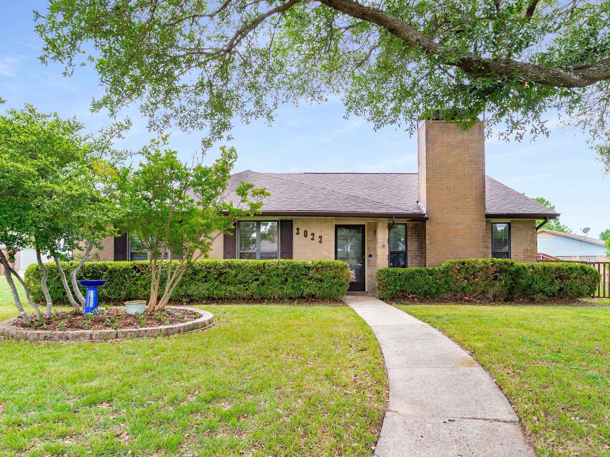 3022 Piccadilly Court Garland TX 75044