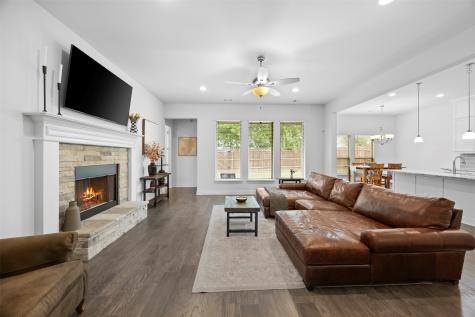 4226 Bel Air Drive Midlothian TX 76065