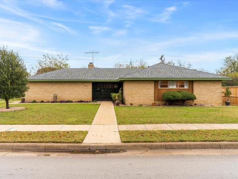 5651 Woodway Drive Fort Worth TX 76133