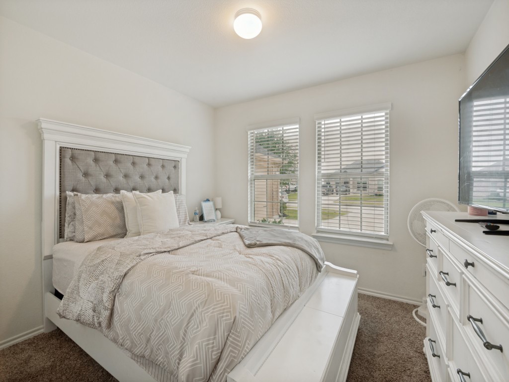 510 Woodhaven Drive Waxahachie TX 75165