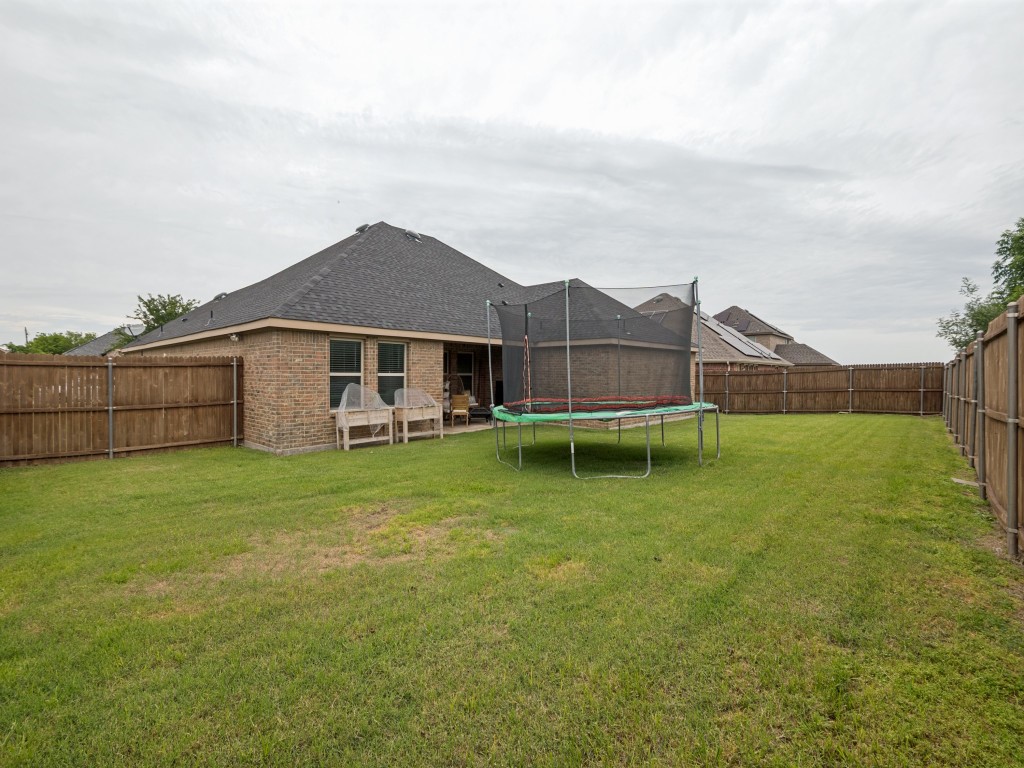 510 Woodhaven Drive Waxahachie TX 75165